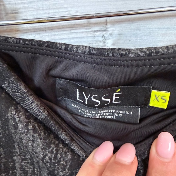 NWT Lyssé High Waist Leggings XS Black Ash Abstract Print Shaping - Picture 2 of 8